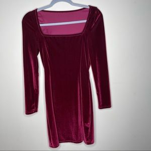 Wine red velvet long sleeve mini dress sz S